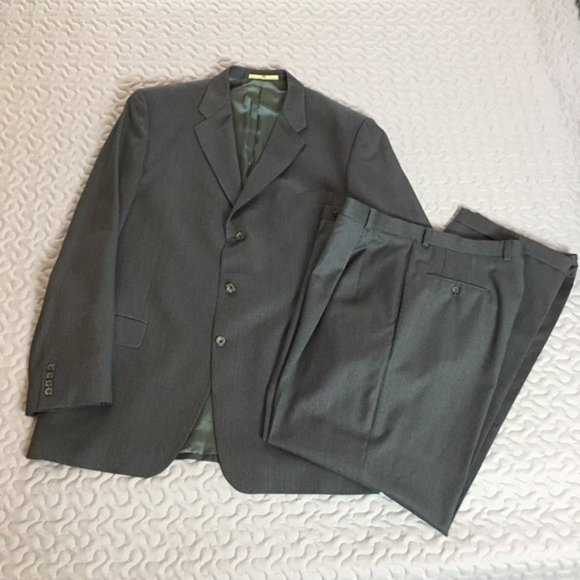 Joseph Abboud Other - Joseph Abboud Men’s Wool Suit 43L / W37